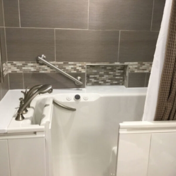 walk-in-tub-accessories-min